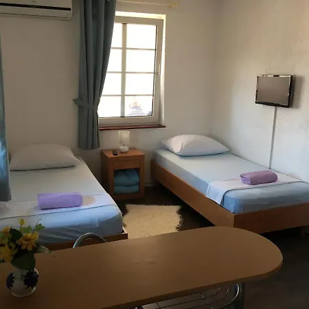 Apartments Zara Apartament