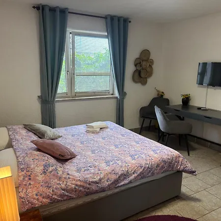 扎拉公寓 扎达尔