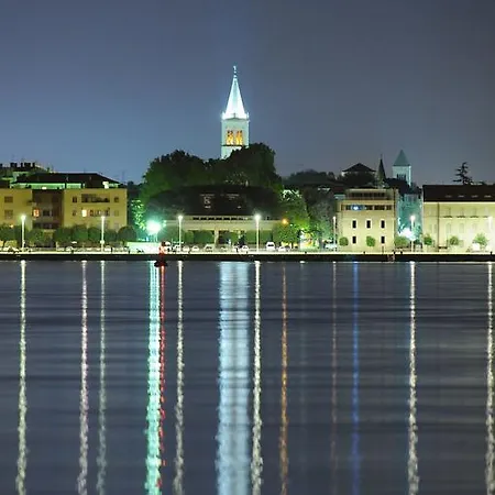 Apartament Apartments Zara