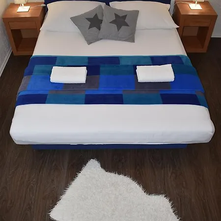 Διαμέρισμα Apartments Zara *