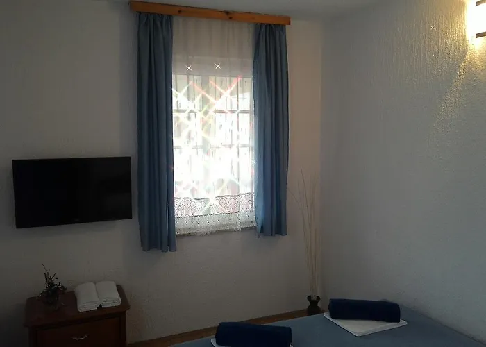 扎拉公寓 公寓 *